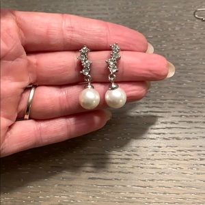 Sparkly pearl earrings